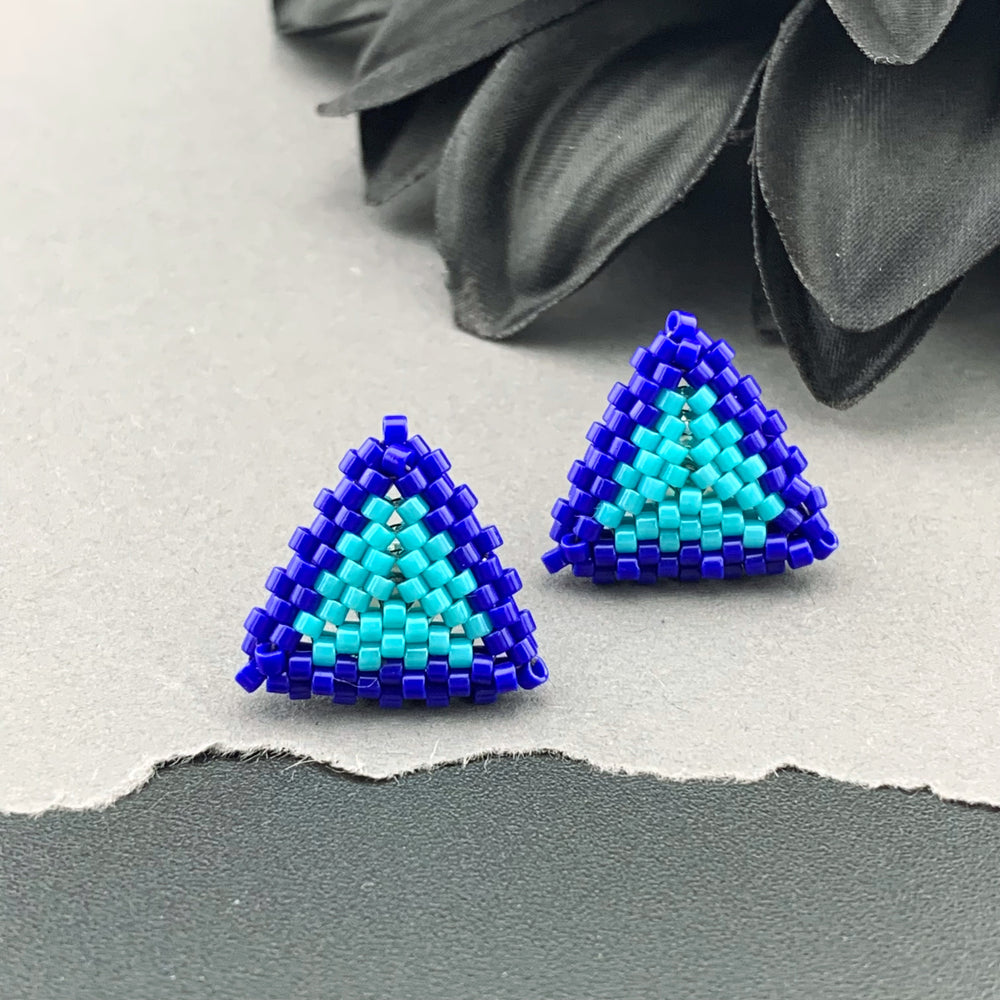 Peyote Stitch Triangle Stud Earrings - Color Framed