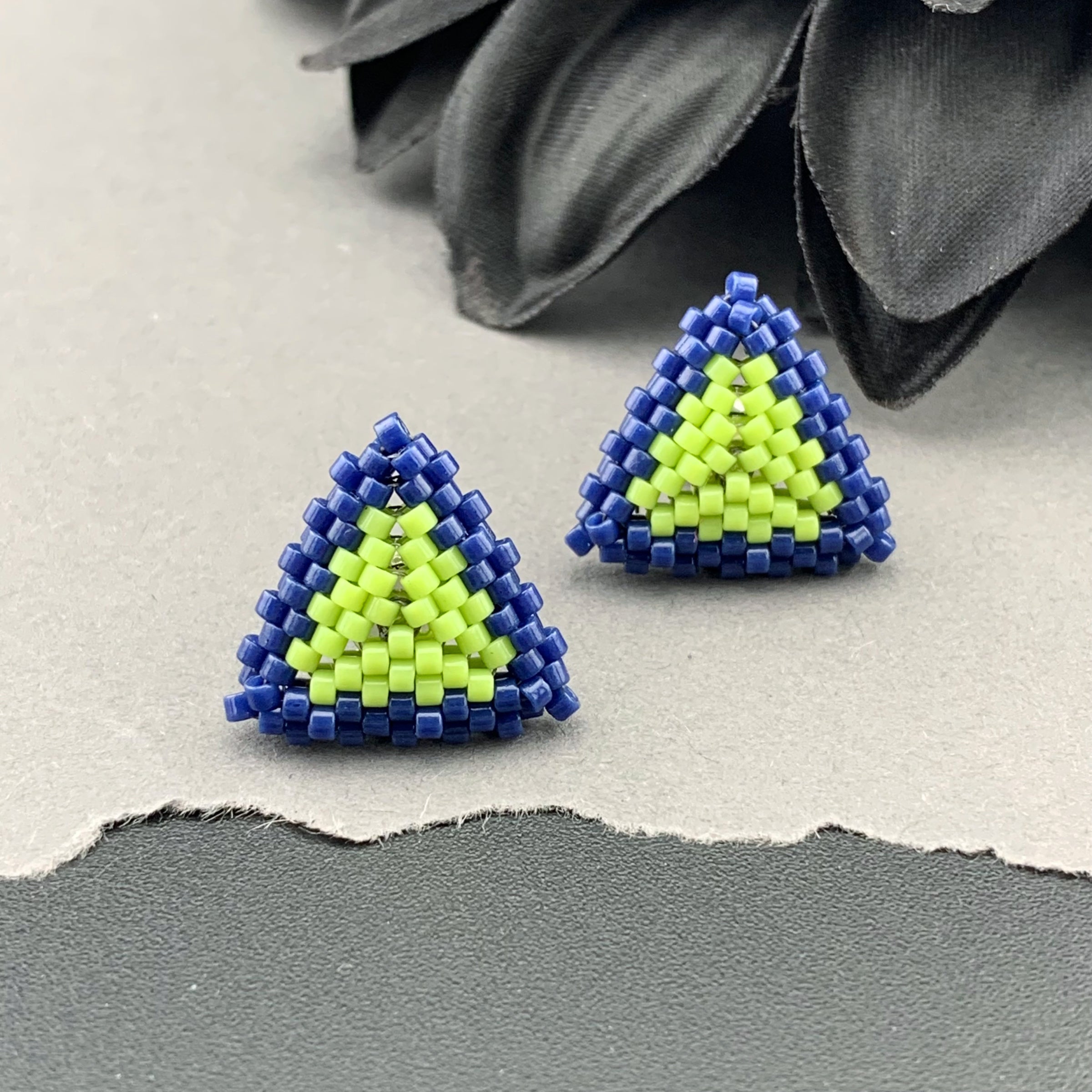 Peyote Stitch Triangle Stud Earrings - Color Framed – LITVA'S Jewelry