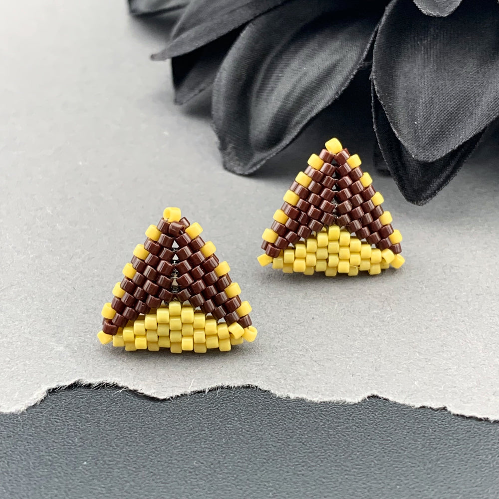 Peyote Stitch Triangle Stud Earrings - Dual Color Chocolate