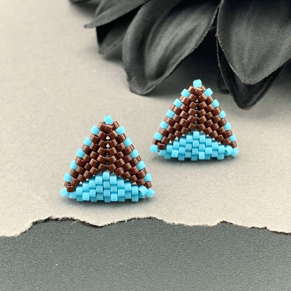 Peyote Stitch Triangle Stud Earrings - Dual Color Chocolate